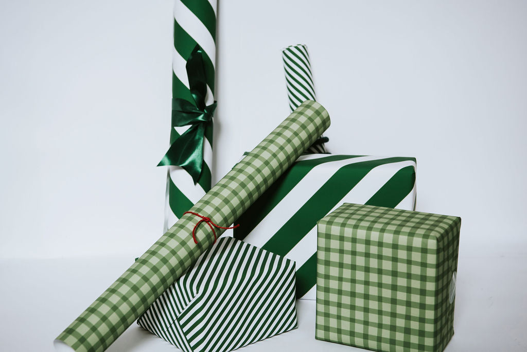 Grünes Streifen-Geschenkpapier